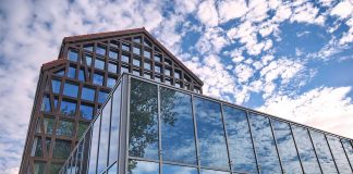 Остекление фасадов в алюминиевом профиле