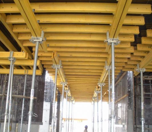 Преимущества опалубки перекрытий на телескопических стойках