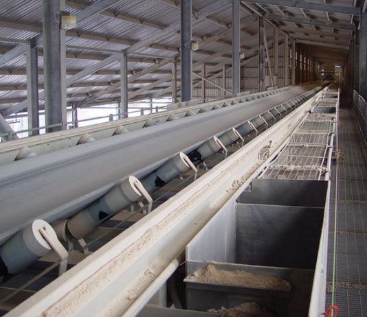 Какие редукторы подойдут для оснащения ленточных конвейеров?