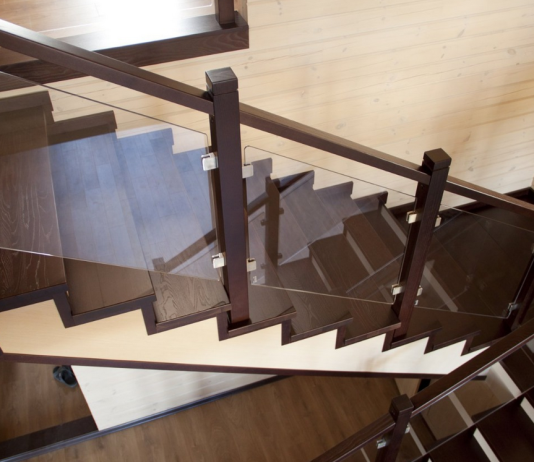 Металлические лестницы и перила – прочные и эстетичные