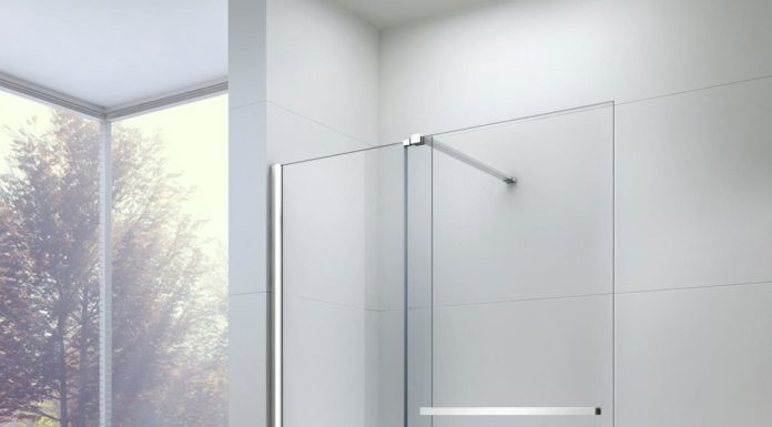 Плюсы душевых перегородок