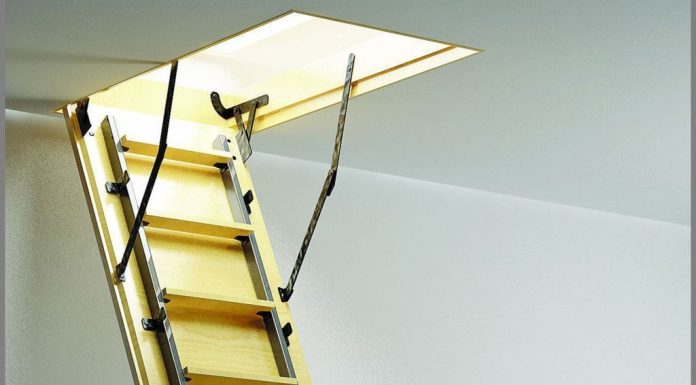 Где должны быть установлены чердачные лестницы?