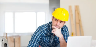 Чем удобно работать сметчиком прямо из дома, и кто может в этом помочь