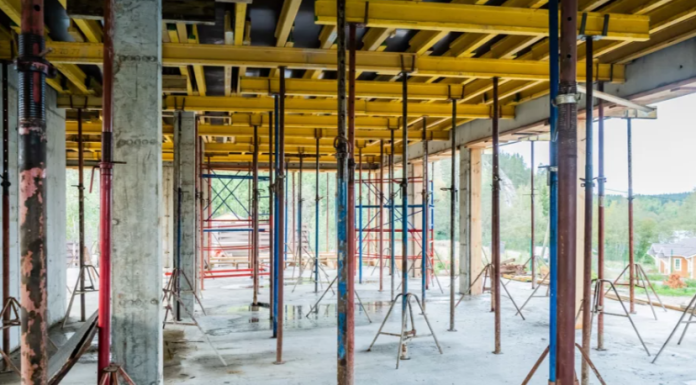 Где арендовать телескопические стойки для опалубки?