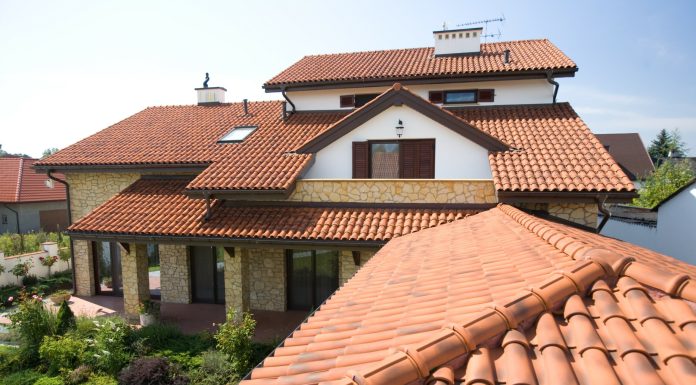 Натуральная черепичная кровля и материалы ее производства
