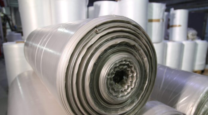 Где купить недорого полиэтиленовую пленку: советы