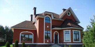 За сколько можно построить частный дом в Подмосковье: этапы строительства и их цена