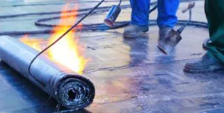 Рулонная кровля: как быстро починить производственные помещения