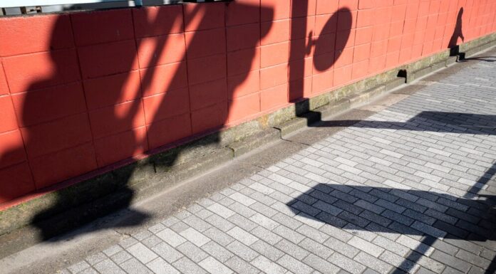 Ремонт и замена тротуарных бордюров: пошаговое руководство