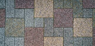 Как выбрать гранитную плитку-брусчатку: советы по выбору и укладке