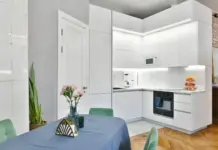 Очарование белой кухни в стиле модерн: элегантность и простор