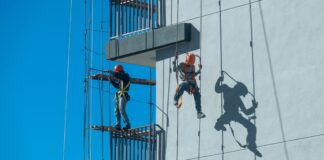 Промышленные альпинисты в Москве: особенности и сферы применения