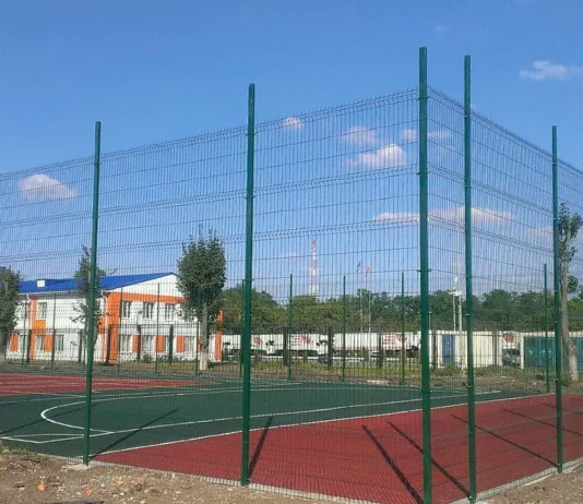 Ограждение 2D и 3D сетки на заказ: выбор оптимального решения для спортивного объекта