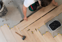 Как выбрать клей для паркета: советы экспертов по выбору лучшего состава